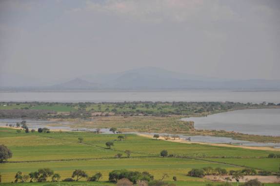 A bela paisagem na viagem entre Morelia e Guanajuato, no México